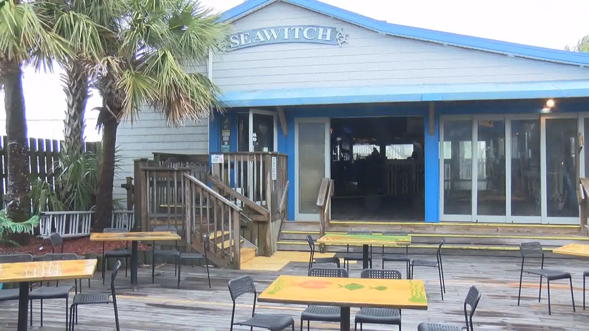 Seawitch Cafe & Tiki Bar