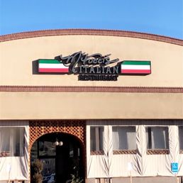M'tucci's Italian Restaurant