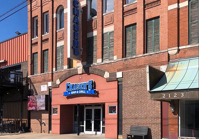 Pistons Bar and Grill