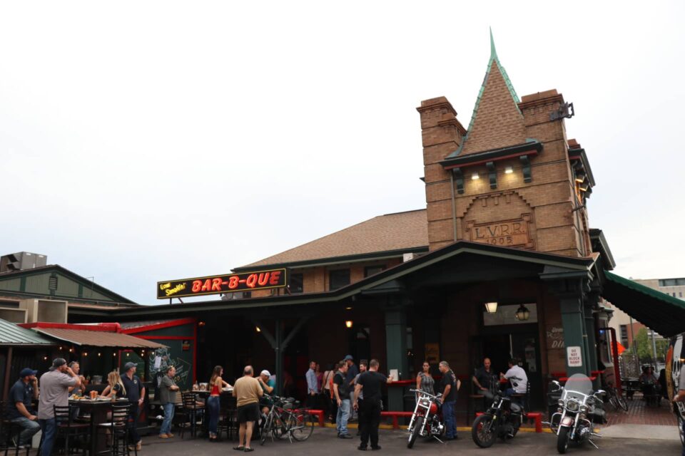 Dinosaur Bar-B-Que