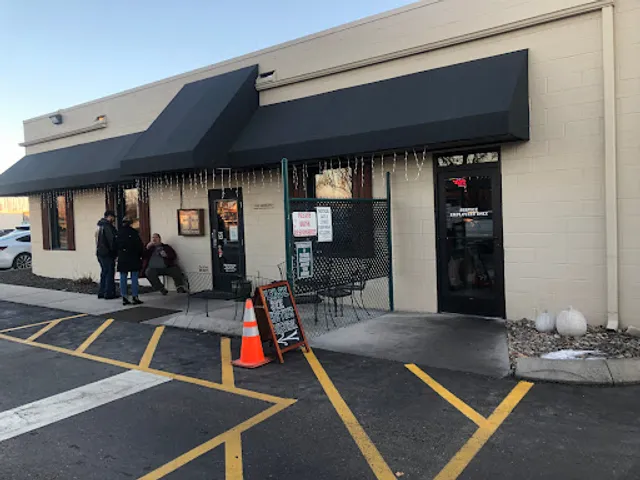 Kahootz Steak and Alehouse