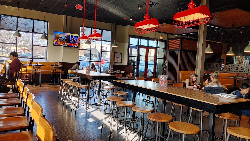 Iron Hill Brewery & Restaurant