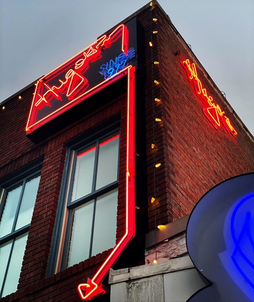 Hugo's
