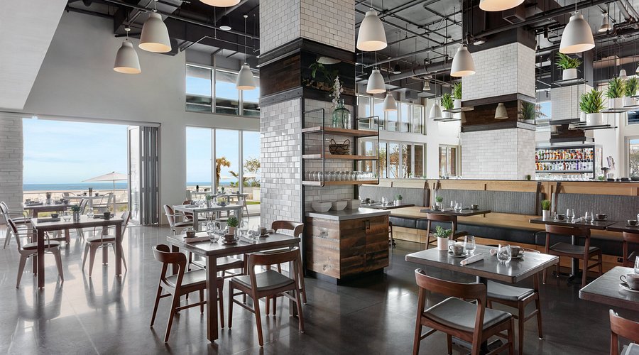 Tulu Seaside Bar and Grill